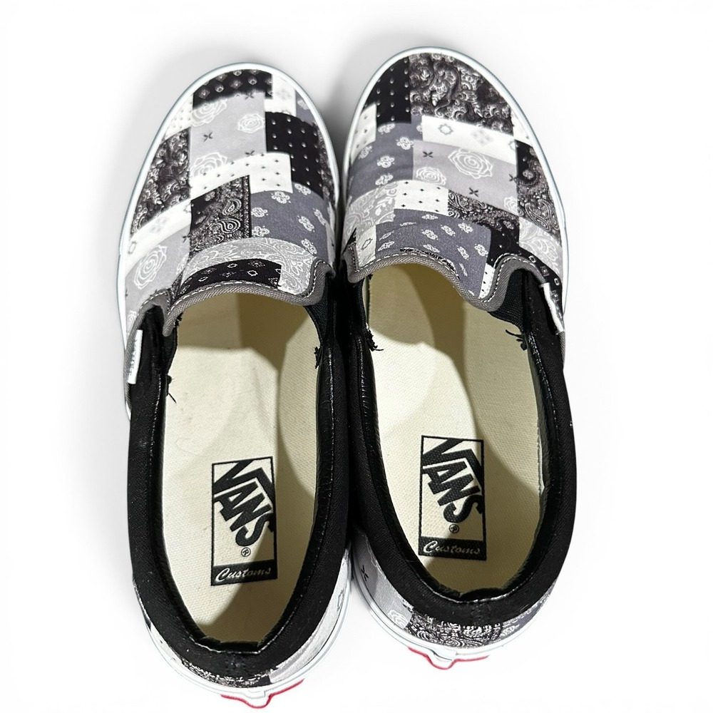 Vans Slip Ons Black & White Patchwork Bandana Shoes - Mens 9.5 / Womens 11 - EUC - Picture 4 of 8
